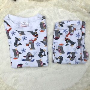 {Hanna Andersson} Holiday Penguin Organic Pajamas